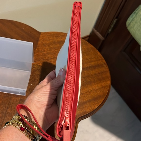 YSL Beaute Wristlet  cosmetic case/pouch fabric  Ivory cream/red trim & logo NWO - Picture 9 of 13